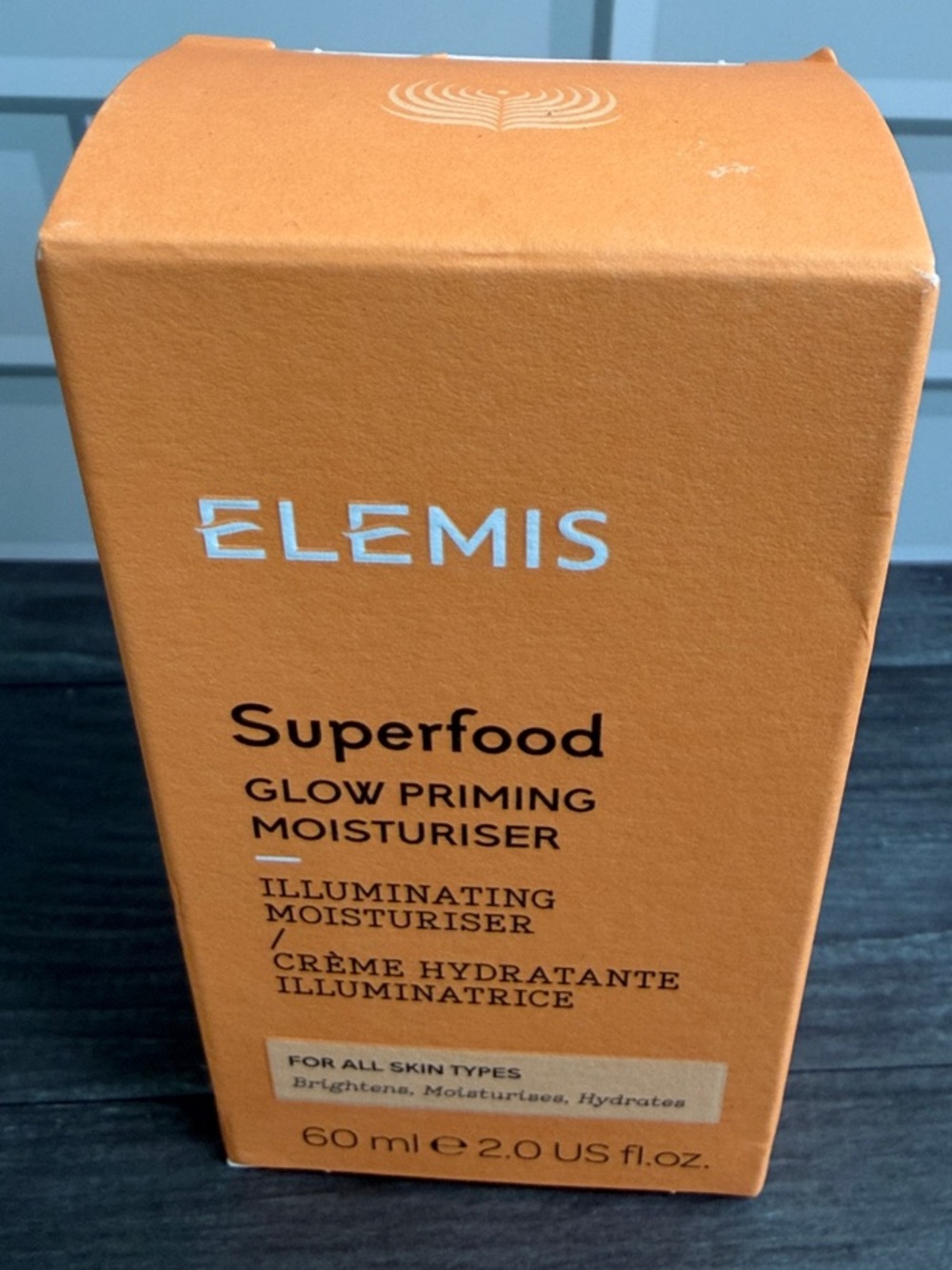 ELEMIS Superfood Glow Priming Moisturiser - Orange Packaging
